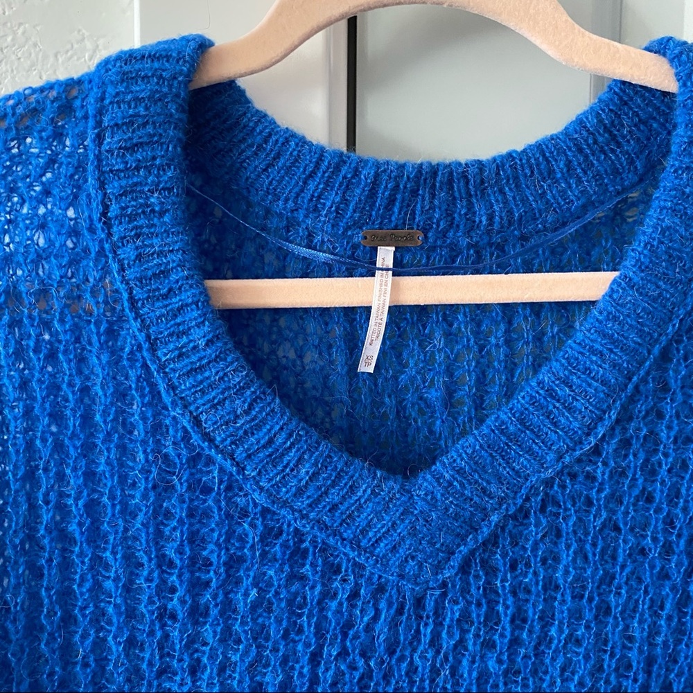 NWT Free People Lulu Open Knit V Neck Sweater - Picture 5 of 5